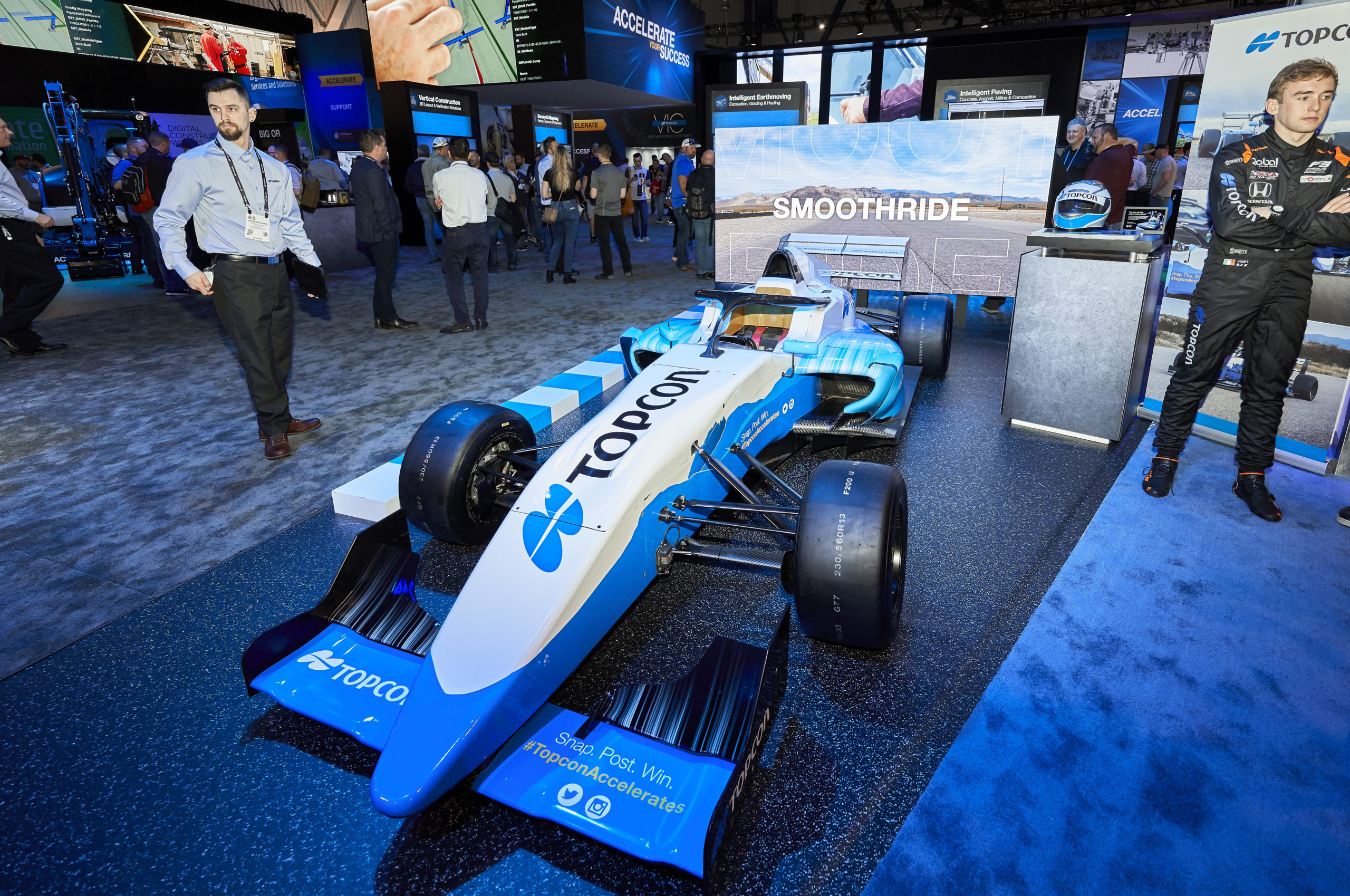 TOPCON_CANDIDS_CONEXPO_039